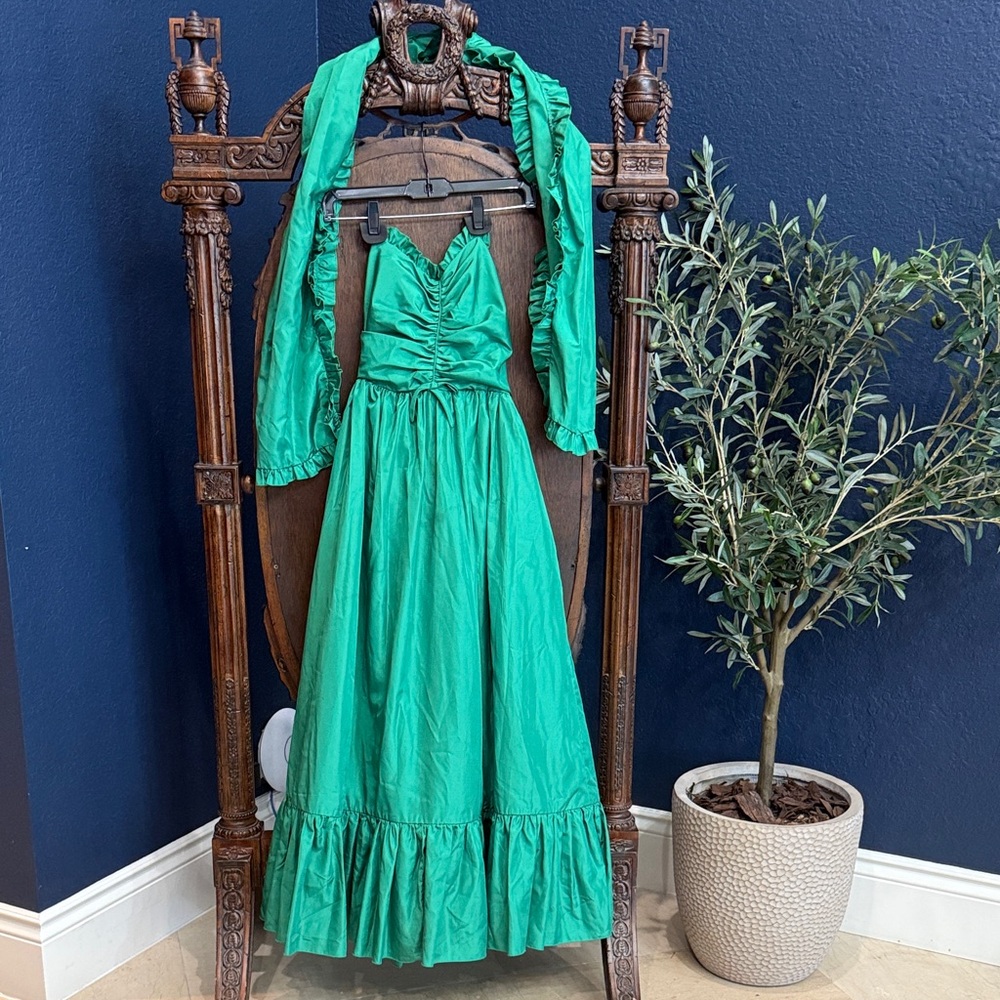 Vintage Green Strapless Dress with wrap